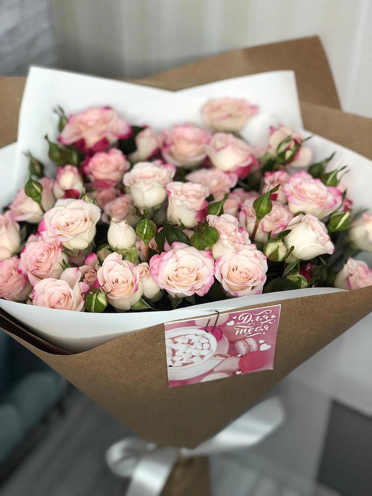 Букет цветов из: Розы в Лаврово