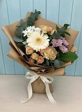 Букет цветов из:  Герберы и Хризантемы в Лаврово