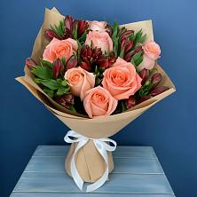 Букет цветов из:  Розы и Альстромерии в Лаврово