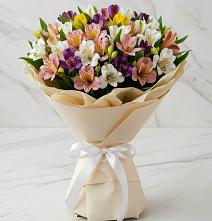 Букет цветов из:  Альстромерии в Лаврово