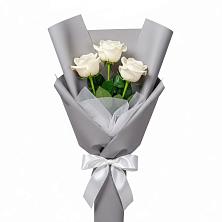 Букет 3 белые розы в Лаврово