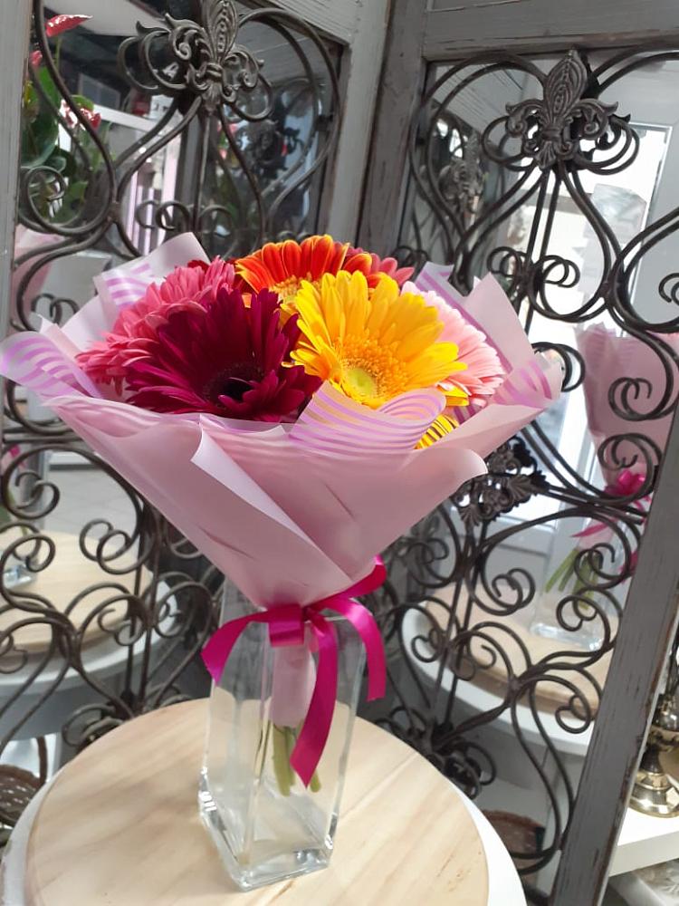 Букет цветов из: Герберы в Лаврово