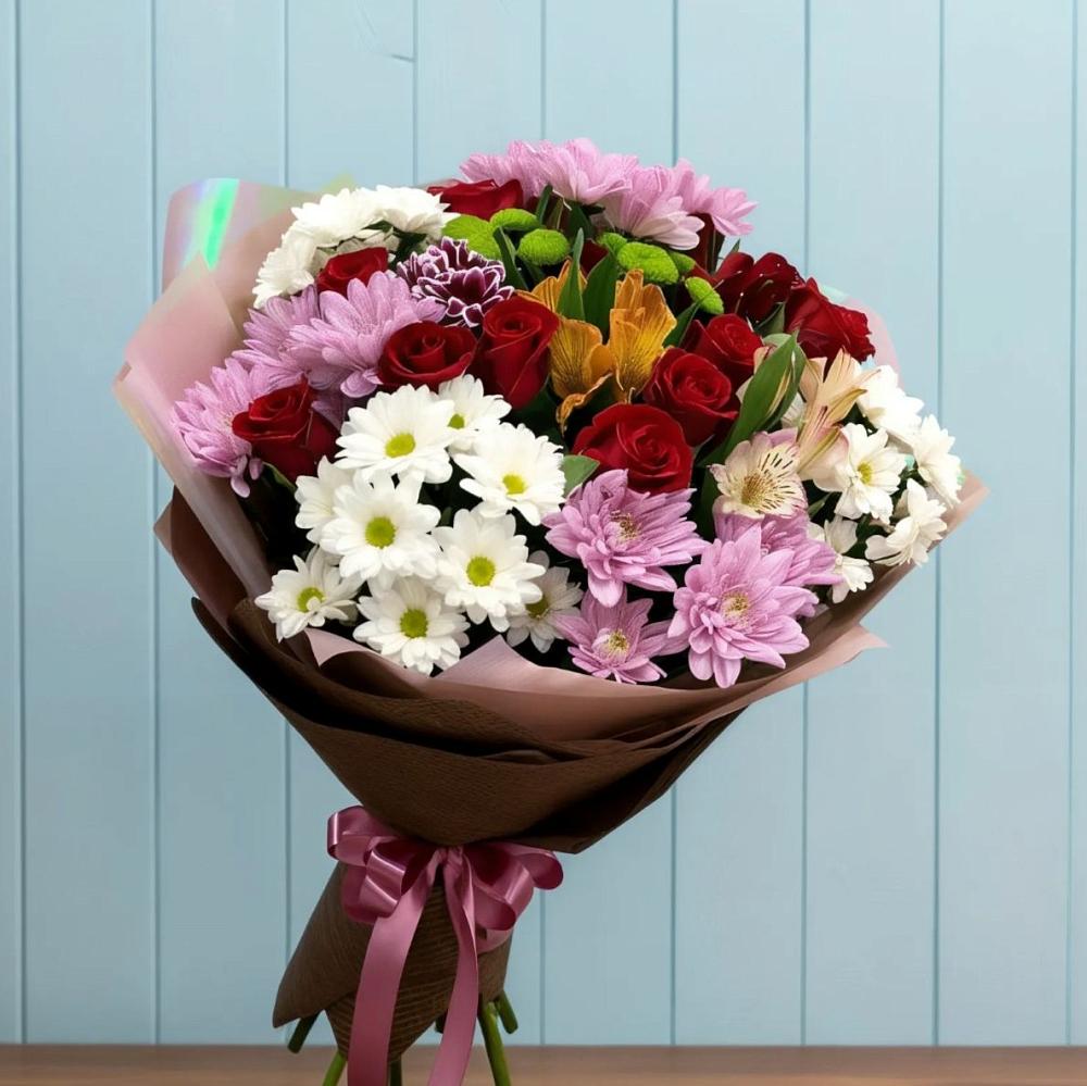 Букет цветов из: Розы, Хризантемы и Альстромерии в Лаврово
