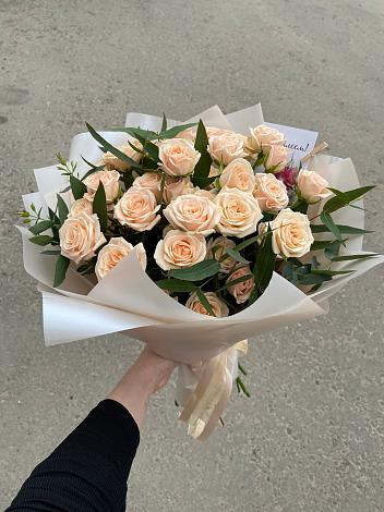 Букет Кремовые розы Латте в Лаврово