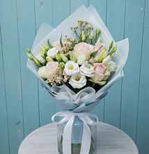 Букет цветов из:  Розы и Лизиантусы #REPLACE_PRED# Лаврово
