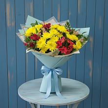 Букет цветов из:  Альстромерии и Хризантемы в Лаврово