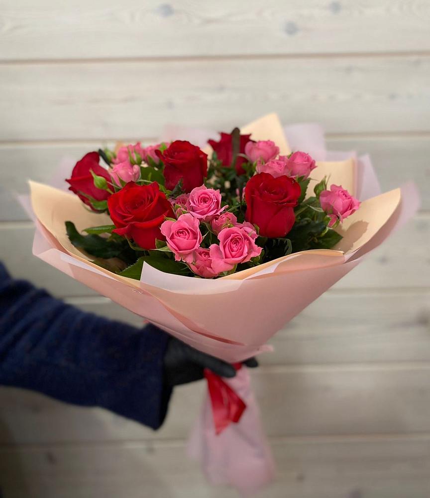 Букет цветов из: Розы в Лаврово